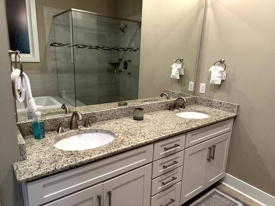 The Color Chord L 3Br In East Nashville With Rooftop Hot Tub Extérieur photo